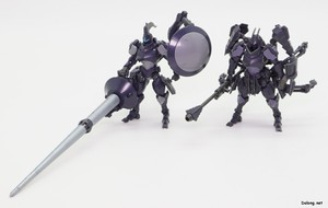 Hexa Gear Governor Para-pawn Enclosure - 베이스가 된 헥사기어 거버너 이그나이트 스파르탄과 함께.