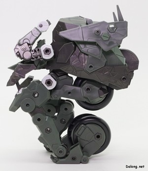 Hexa Gear Definition Armor VT1 - 미묘한 팔다리 가동성. 역관절 형태의 다리는 일자로 펼 수 있습니다.