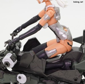 Hexa Gear Definition Armor VT1 - 다리를 놓을 공간이 없어서, 저렇게 무릎꿇고 타야 합니다.
