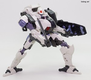 ヘキサギア バルクアームλ オステオン - 基本武装を使ったポーズ (1/3)