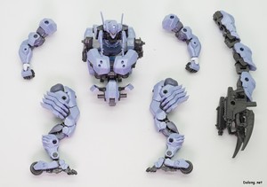 ヘキサギア マーナガルム - あとはすべてのパーツをボディに取り付ければ変形完了。