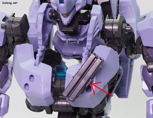 ヘキサギア マーナガルム - スペアマガジンは胸部装甲に取り付けることができますね。