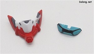 Kotobukiya Maximum Kizuna Kaiser - 별도 포장된 도색 파츠들