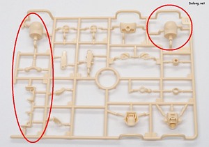 Megami Device Asra Ninja Kaname Shadow Edition Full Package - 기존 아수라 닌자 카나메의 관절 런너에서, 붉은색 표시된 고관절 부분만 신규 조형이 적용되어 있네요.