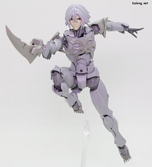 Megalomaria Zirconia - 공중 포즈들 (3/5)