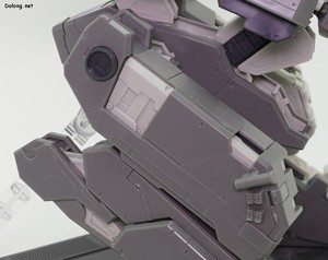 Metal Gear Rex [Metal Gear Solid 4 Ver.] - 부분 상세샷. 전체적으로 데미지를 입어서 다수의 장갑이 떨어져 나간 형상입니다. (2/10)