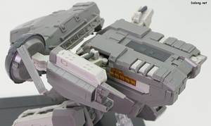 Metal Gear Rex [Metal Gear Solid 4 Ver.] - 부분 상세샷. 전체적으로 데미지를 입어서 다수의 장갑이 떨어져 나간 형상입니다. (4/10)