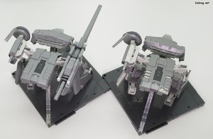 Metal Gear Rex [Metal Gear Solid 4 Ver.] - 메탈기어 렉스 오리지널 버전과의 비교. 이 킷은 기존 렉스의 병장과 장갑 상당수가 떨어져나간 데미지드 버전이라고 보시면 됩니다. (5/6)