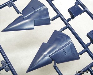 Super Robot War 1/100 Hückebein Mk-II - 사실 고토부키야의 사출품질은 10~15년전의 반다이를 보는 듯 합니다. 사출면의 물결무늬도 많은 편이고, 색감도 약간 떨어지는 듯. 아무래도 ..