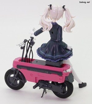 Sousaishojoteien Emma Koishikawa [Nocturne] with Honda AB12 Motocompo - 합동 포즈 2 (3/3)