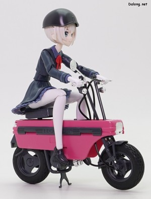Sousaishojoteien Emma Koishikawa [Nocturne] with Honda AB12 Motocompo - 헬멧을 쓰고 탑승한 포즈 (3/3)