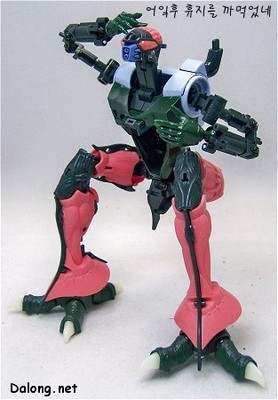 MG Dunbine - 프레임 상태에서의 가동범위는 상당히 좋은 편.