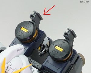 PG Unleashed Nu Gundam - 백팩 파츠를 교체하여 더블 핀판넬 형태로 구현할 수 있습니다. 밸런스가 맞아서 안정적인 직립이 가능한데, 결국 핀판넬 무게가 문제네요. (1/3)