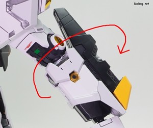 PG Unleashed Nu Gundam - 팔꿈치를 기준으로 팔뚝이 회전되는데, 이게 꽤 쓸모있습니다.