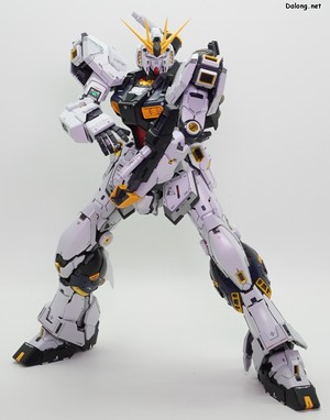 PG Unleashed Nu Gundam - 팔뚝 빔사벨 발도자세 (1/3)