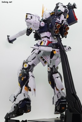 PG Unleashed Nu Gundam - 바주카 포즈 (3/4)