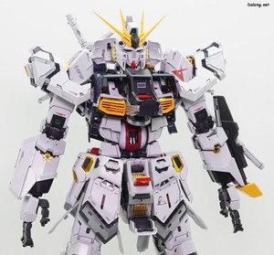 PG Unleashed Nu Gundam - 상/하체 해치 오픈 상세샷 (1/4)