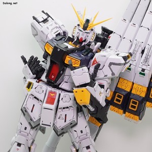 PG Unleashed Nu Gundam - 기울어진 김에 전설의 짤방 포즈를.. 높은 씽크로율을 보여주는 허리각도입니다 -_- (2/2)