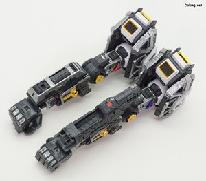 PG Unleashed Nu Gundam - 페이즈 2 & 1 프레임 비교샷 (3/3)