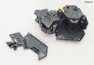PG Unleashed Nu Gundam - 조립 후에는 잘 보이지 않는 디테일들.