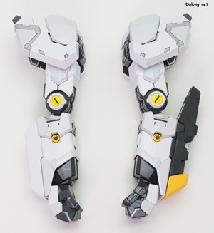 PG Unleashed Nu Gundam - 가조립된 팔 (1/3)