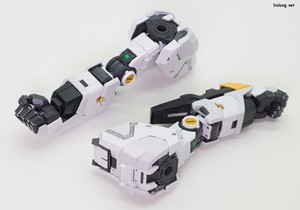 PG Unleashed Nu Gundam - 가조립된 팔 (3/3)