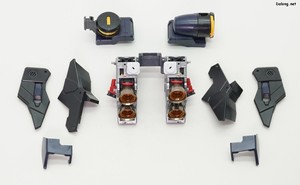 PG Unleashed Nu Gundam - 몸통과 백팩 장갑 탈거 (2/2)