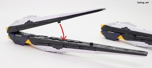 PG Unleashed Nu Gundam - 핀판넬을 접을 때, 결합기믹이 있어서 밀착되게 잘 접을 수 있네요.