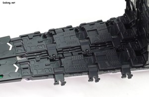 PG Unleashed Nu Gundam - 고정핀을 연결한 모습