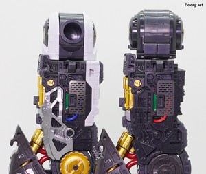 PG Unleashed Nu Gundam - 페이즈 2 & 1 프레임 상세 비교샷 (2/5)