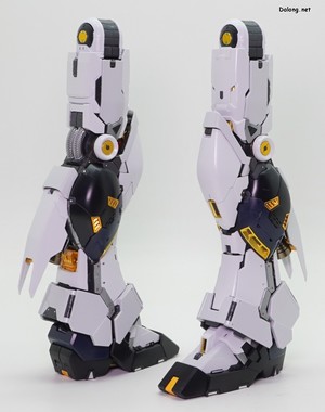 PG Unleashed Nu Gundam - 가조립된 다리