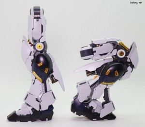 PG Unleashed Nu Gundam - 무릎을 접으면 허벅지 앞 관절이 살짝 슬라이드되네요. (1/2)