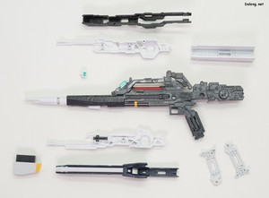 PG Unleashed Nu Gundam - 빔 라이플 내부 프레임과 장갑 내부 디테일