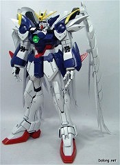 윙 건담 제로 커스텀