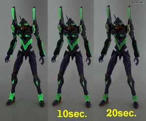 RG Evangelion Unit-01 [Night Combat Color] - That said, since these are phosphorescent parts — meaning they absorb light and 