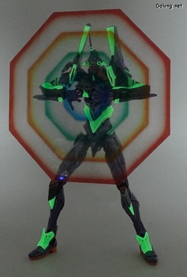 RG Evangelion Unit-01 [Night Combat Color] - The scene of opening the A.T. Field. All action poses from here on alternate bet