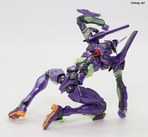 RG Evangelion Unit-01 [Night Combat Color] - Pose 2 - Rear (1/2)