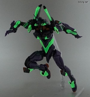 RG Evangelion Unit-01 [Night Combat Color] - Pose 3 - Front (2/2)