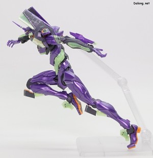 RG Evangelion Unit-01 [Night Combat Color] - Pose 3 - Side (1/2)