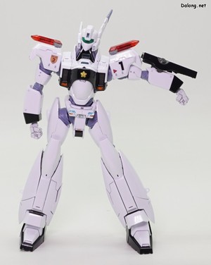 RG Ingram Plus - 다리는 장갑 구조상 옆으로 많이 벌릴 수 없습니다.