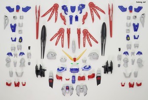 MGSD Destiny Gundam - 외부 장갑 탈거 (2/2)