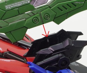 MGSD Destiny Gundam - 각 무장은 백팩 거치대에 튼튼하게 결합됩니다.