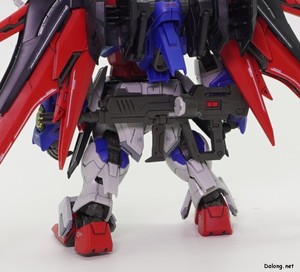 MGSD Destiny Gundam - 빔라이플은 궁디에 거치할 수 있습니다.