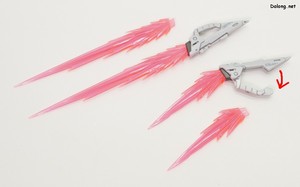 MGSD Destiny Gundam - 빔 부메랑의 손잡이는 가동식이네요.
