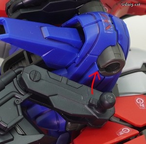 MGSD Destiny Gundam - 다관절에 위치를 고정하는 기믹이 두 군데 있어서, 접었을 때 정확히 제 자리를 잡을 수 있습니다. 다만 고정력은 좀 약해서, 쉽게 고정이 풀어지네요.. (1/2)