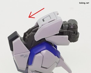 MGSD Destiny Gundam - 무릎 장갑에는 슬라이드 기믹이 존재합니다.