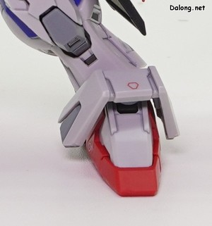 MGSD Destiny Gundam - 발목의 좌우 꺾임각