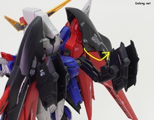 MGSD Destiny Gundam - 백팩의 무장 고정부는 다관절로 확장할 수 있는데요.