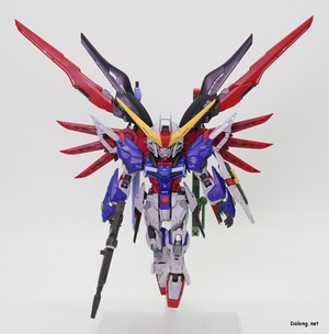 MGSD Destiny Gundam - 날개를 펼치고 스탠드에 올려본 모습 (1/2)