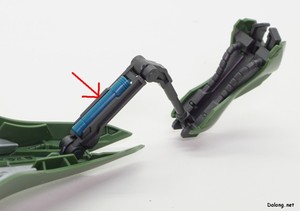 MGSD Kshatriya - The beam sabers are stored inside the wrists and sub-arms — and the storage gimmick for the ReZEL beam sabers is